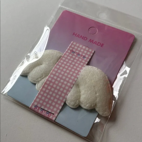 💗Angel Wing Plush Accessory - Picture 8 of 9